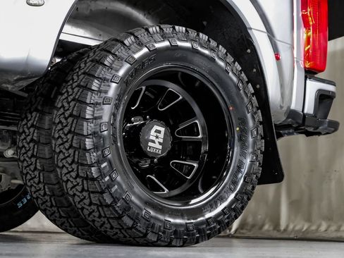 Used 2024 Ford F350 XLT AWD/4WD image 54