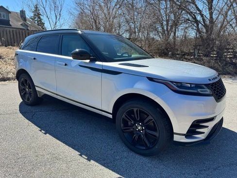 Certified 2023 Land Rover Range Rover Velar R-Dynamic S image 4