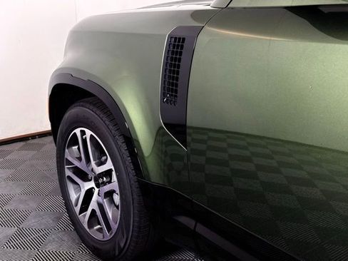 New 2026 Land Rover Defender 110 X-Dynamic SE image 15