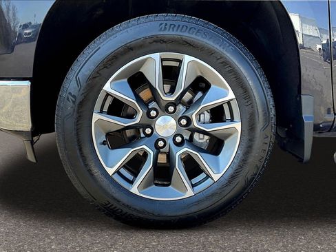Used 2023 Chevrolet Silverado 1500 LT image 25