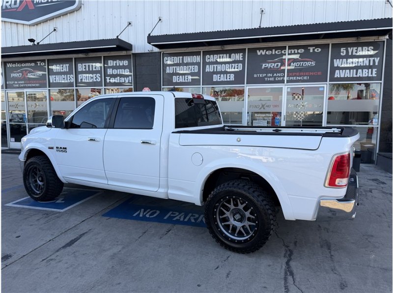 Used 2018 RAM 1500 Laramie w/ Convenience Group AWD/4WD image 60