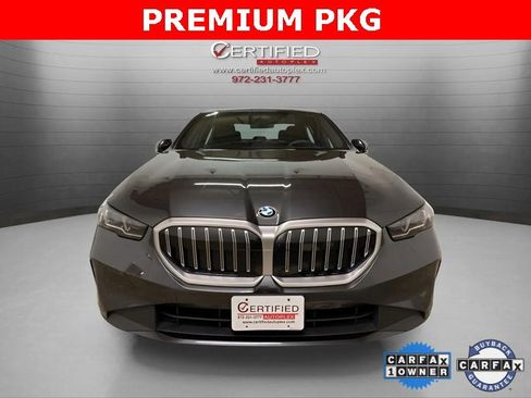 Used 2025 BMW 530i xDrive image 2
