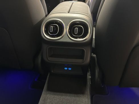 New 2026 Mercedes-Benz GLC 350e 4MATIC image 19