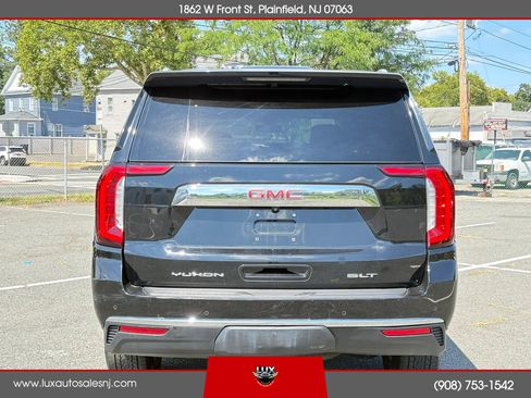 Used 2022 GMC Yukon XL SLT w/ SLT Luxury Package AWD/4WD image 6