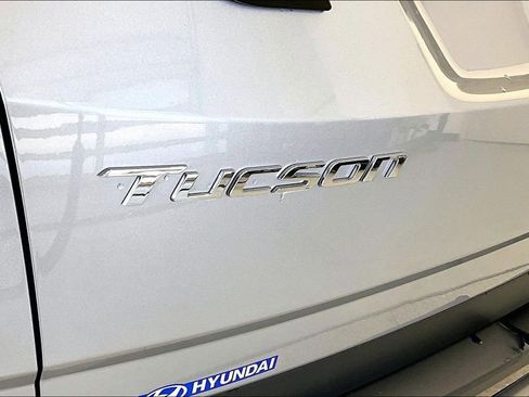 Certified 2023 Hyundai Tucson Limited w/ Cargo Package image 32