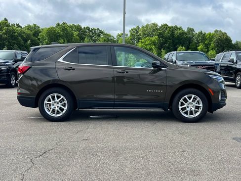 Used 2024 Chevrolet Equinox LT AWD/4WD image 44
