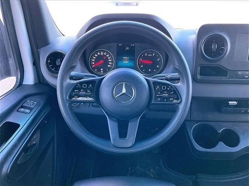 Used 2024 Mercedes-Benz Sprinter 2500 image 13