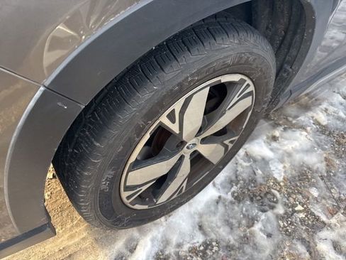 Used 2019 Subaru Forester Touring image 6