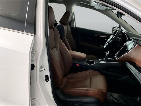 Used 2023 Subaru Outback Touring XT AWD/4WD image 8