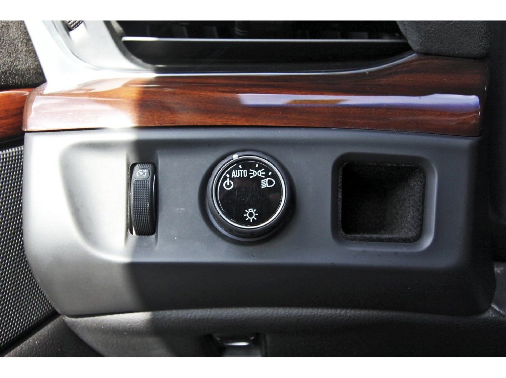 Used 2015 Cadillac Escalade ESV Premium RWD image 20