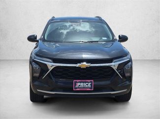 Used 2025 Chevrolet Trax LT w/ Driver Confidence Package FWD video 2