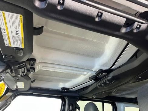 Used 2026 Jeep Wrangler Unlimited Sport AWD/4WD image 18