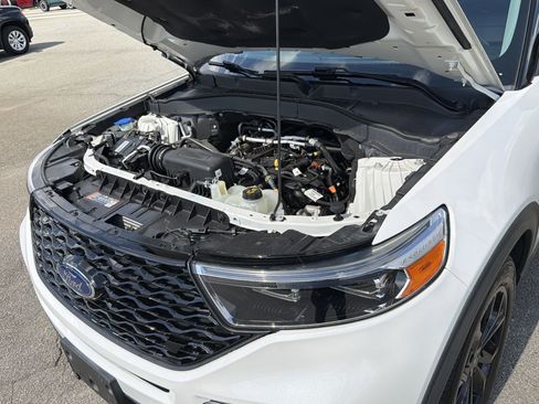 Used 2021 Ford Explorer XLT w/ Equipment Group 202A image 23