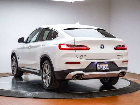 Certified 2023 BMW X4 xDrive30i w/ Convenience Package image 9