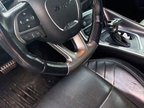 Used 2016 Dodge Challenger SRT Hellcat RWD image 7