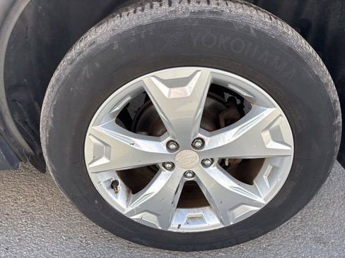 Used 2014 Subaru Forester 2.5i Limited image 16