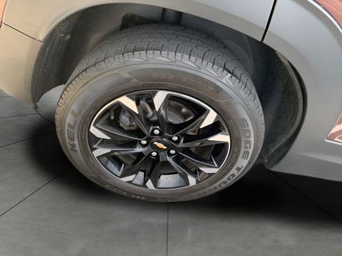 Used 2022 Chevrolet TrailBlazer LT w/ Convenience Package FWD image 23