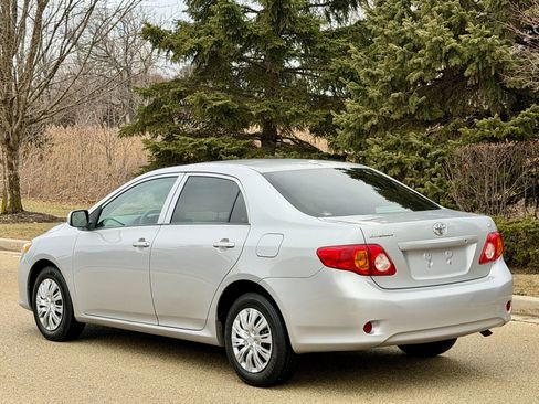 Used 2010 Toyota Corolla LE image 5