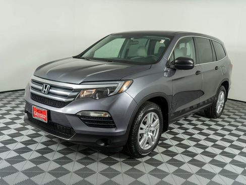 Used 2016 Honda Pilot LX image 3
