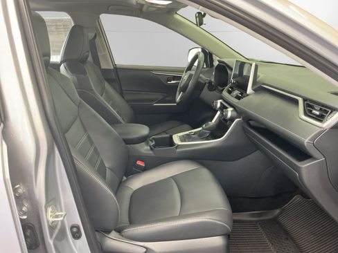 Certified 2025 Toyota RAV4 XLE Premium w/ Weather Package AWD/4WD image 15