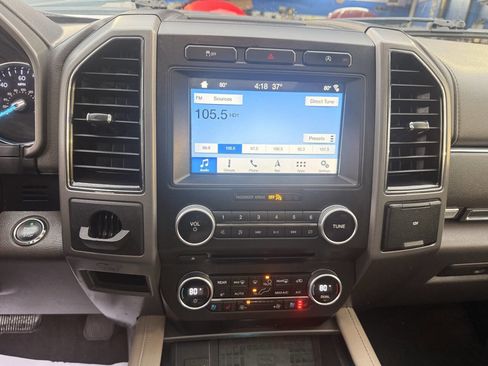 Used 2018 Ford Expedition Max XLT w/ Equipment Group 202A image 18