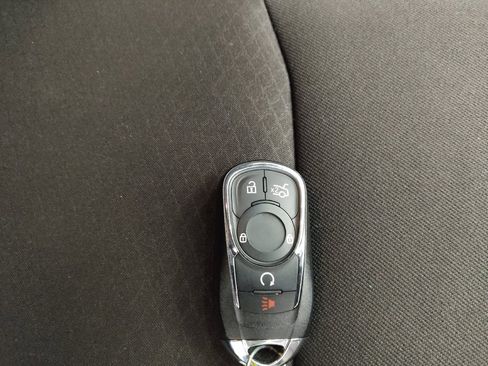Used 2023 Chevrolet Malibu RS FWD image 32