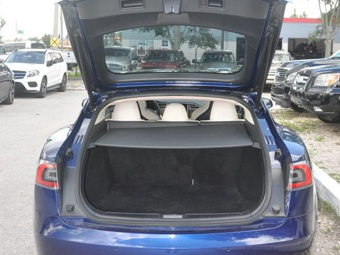 Used 2017 Tesla Model S 75 RWD image 17