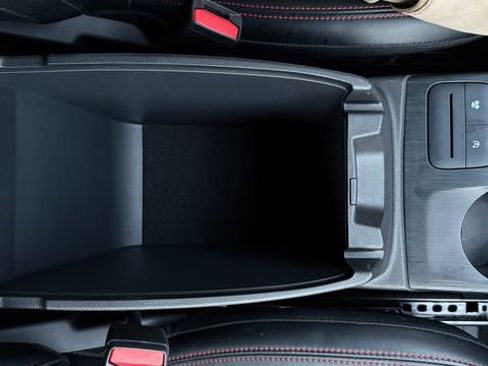 Certified 2025 Ford Escape ST-Line image 31