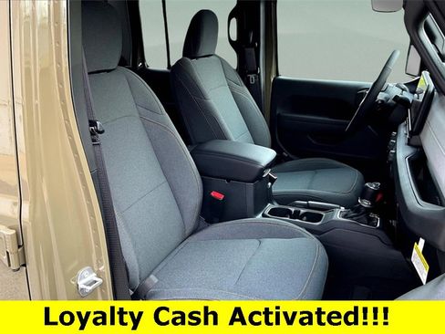 New 2025 Jeep Gladiator Sport image 9