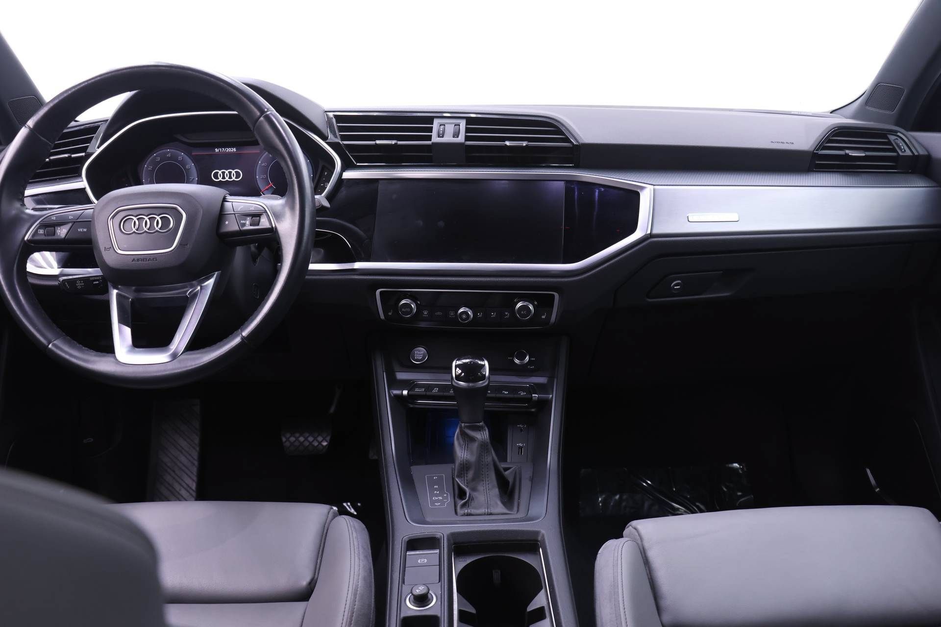 Used 2019 Audi Q3 2.0T Prestige AWD/4WD image 8
