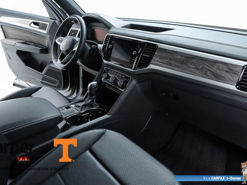 Used 2023 Volkswagen Atlas Cross Sport SE w/ Panoramic Sunroof Package FWD image 33