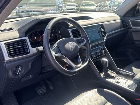 Used 2022 Volkswagen Atlas SE image 24