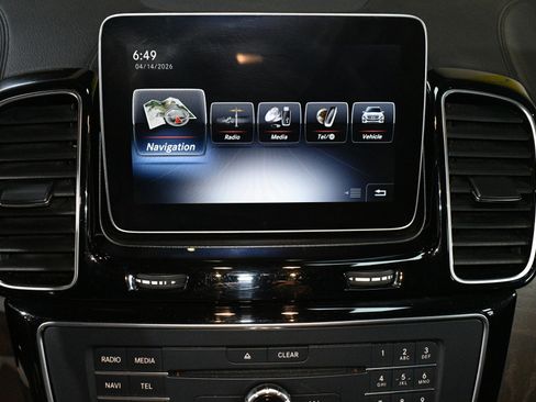 Used 2018 Mercedes-Benz GLE 43 AMG 4MATIC image 33