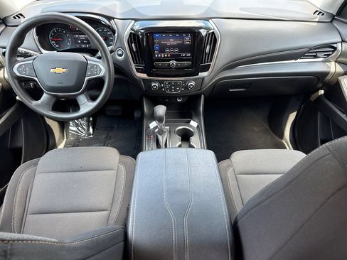 Used 2021 Chevrolet Traverse LS FWD image 24