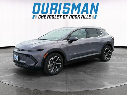 New 2026 Chevrolet Equinox EV LT image 2