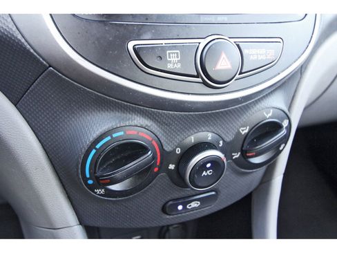 Used 2016 Hyundai Accent SE FWD image 25