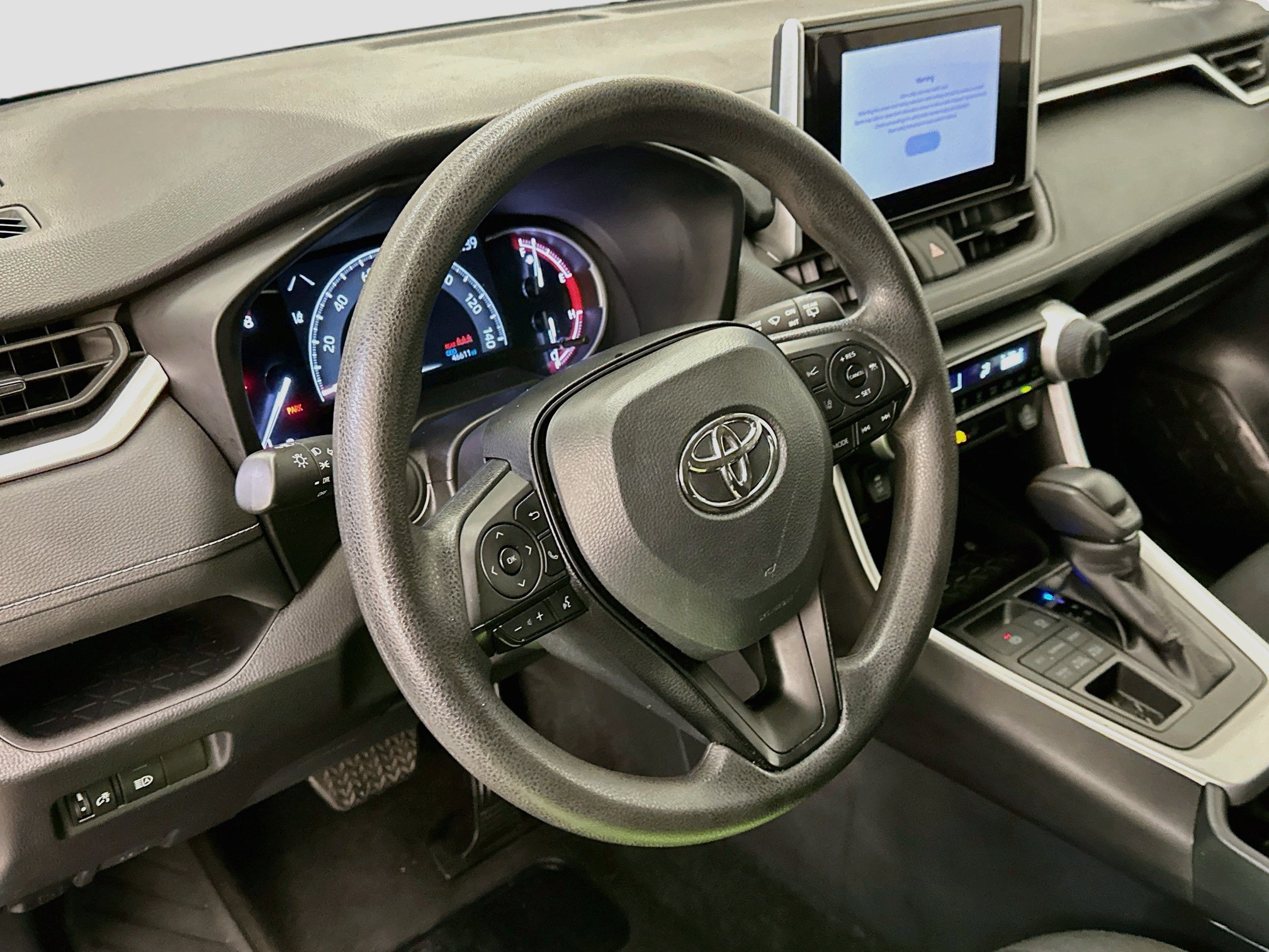 Used 2025 Toyota RAV4 LE AWD/4WD image 18