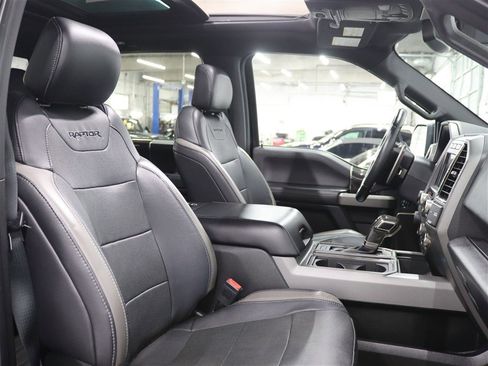 Used 2018 Ford F150 Raptor w/ Equipment Group 802A Luxury AWD/4WD image 33