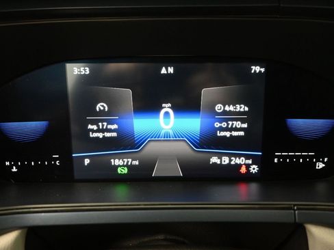 Used 2023 Volkswagen Taos SE image 15