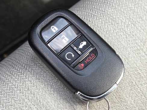 Used 2025 Honda Accord SE image 32