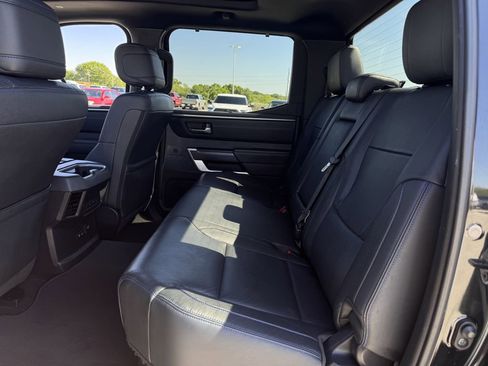 Used 2024 Toyota Tundra Platinum AWD/4WD image 31