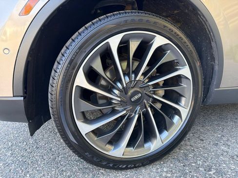 Used 2021 Lincoln Aviator Reserve w/ Equipment Group 201A AWD/4WD image 10