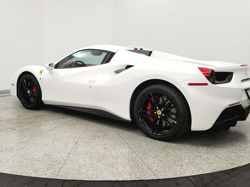 Used 2017 Ferrari 488 Spider RWD image 3