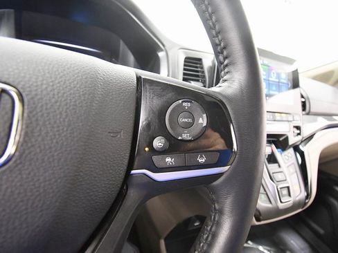 Used 2023 Honda Odyssey Elite image 23