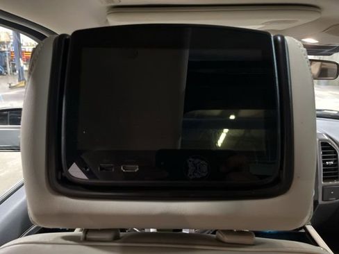 Used 2018 Ford Expedition Platinum image 26