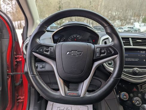 Used 2020 Chevrolet Sonic LT w/ Convenience Package image 12