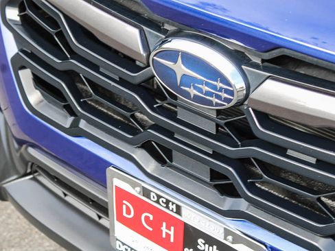 Certified 2024 Subaru Crosstrek 2.5i Limited w/ Crosstrek Mirror Package AWD/4WD image 9