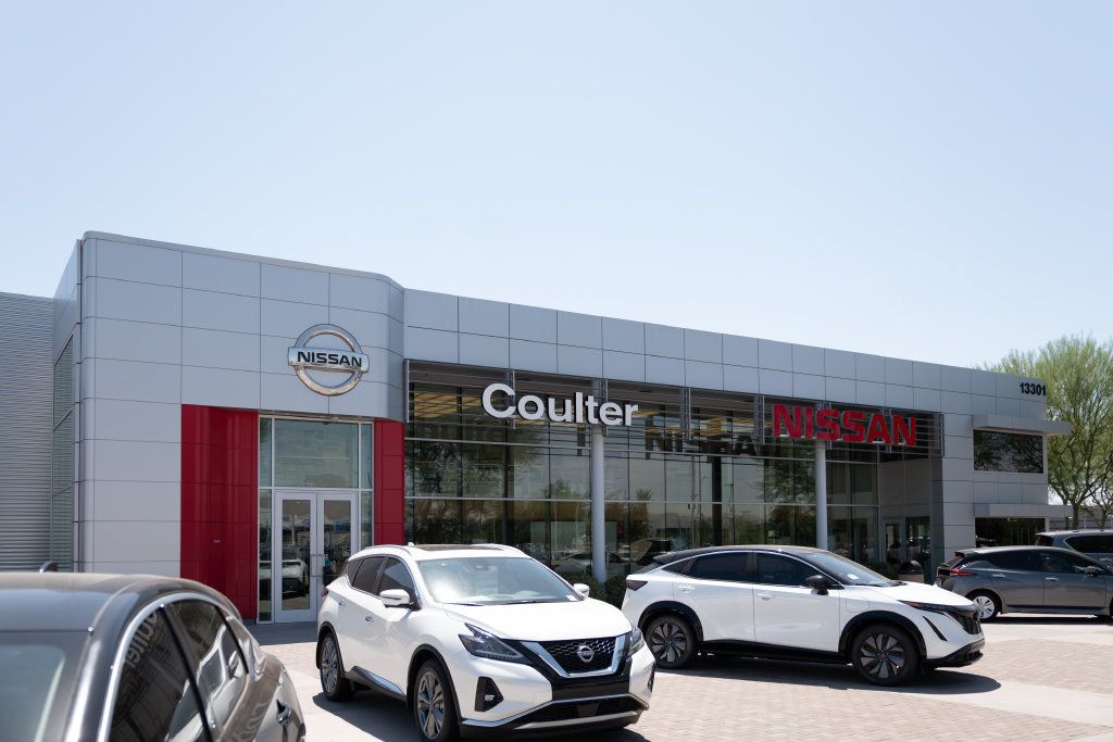 Certified 2025 Nissan Kicks SR FWD image 24