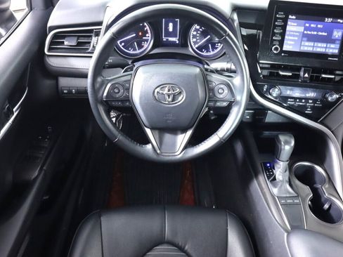 Used 2023 Toyota Camry SE image 28