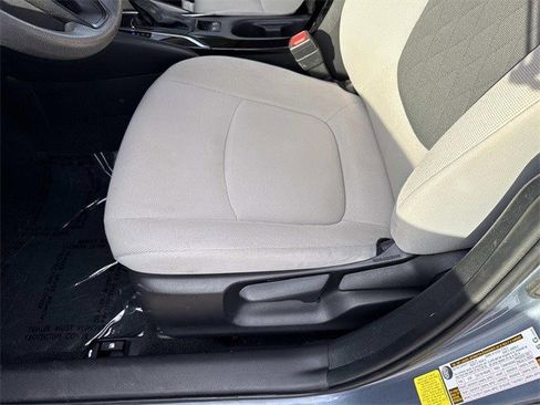 Used 2022 Toyota Corolla LE image 15